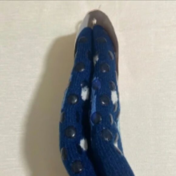 Lot of 3 Pairs--SHENGYUZI Girl's Non-Slip Warm Socks w Sherpa Interior - Picture 4 of 7